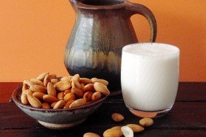haz-tu-propia-leche-de-nuez